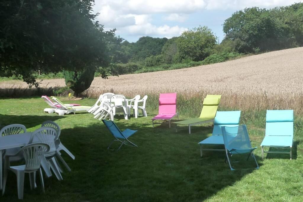 16Bis 1ch, 2-4pers, jardin Les Gîtes Bigoudens Plonéour-Lanvern Extérieur photo